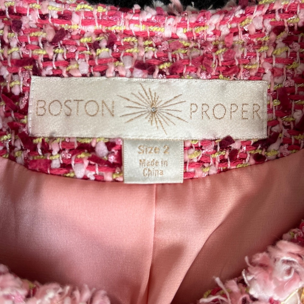 Boston Proper Pink Tweed Boucle Jacket Gold Chain Trim Fringe Blazer Size 2 - Picture 2 of 9
